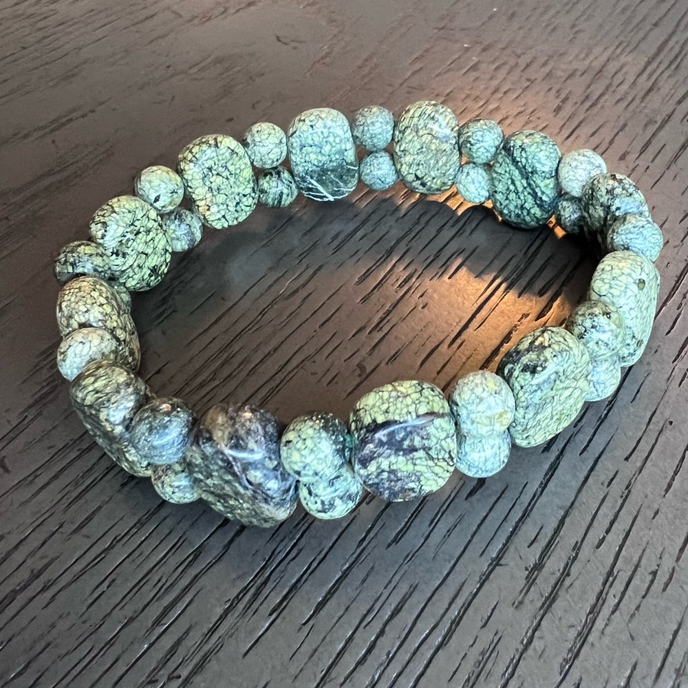 Serpentine jade soft bangle